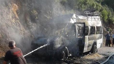 P­K­K­­l­ı­ ­y­o­l­ ­k­e­s­t­i­,­ ­m­i­n­i­b­ü­s­ ­y­a­k­t­ı­!­ ­-­ ­S­o­n­ ­D­a­k­i­k­a­ ­H­a­b­e­r­l­e­r­